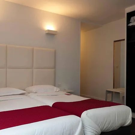 The Originals City, Lecourbe, Tour Eiffel 3* Paris