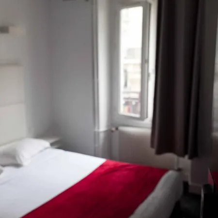 The Originals City, Lecourbe, Tour Eiffel 3* Paris