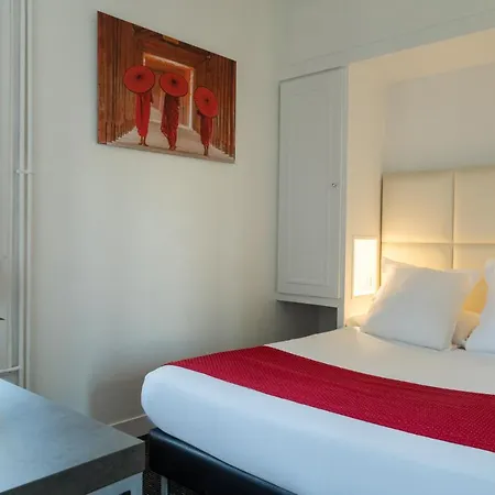 The Originals City, Lecourbe, Tour Eiffel Hotel