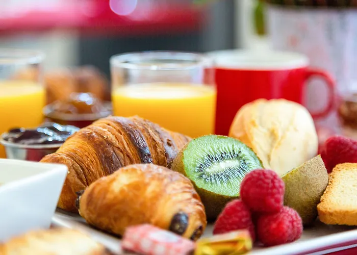 Lecourbe, Tour Eiffel 3*