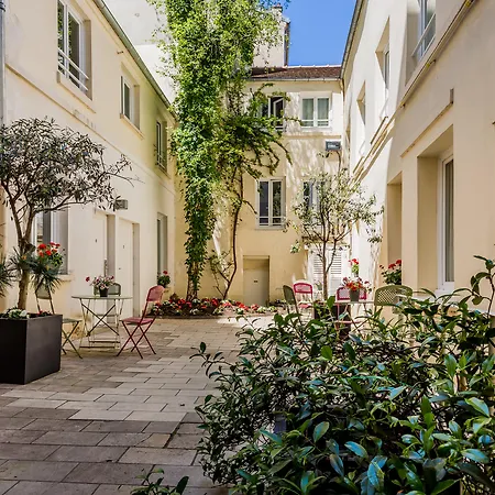 The Originals City, Lecourbe, Tour Eiffel Hotel 3*