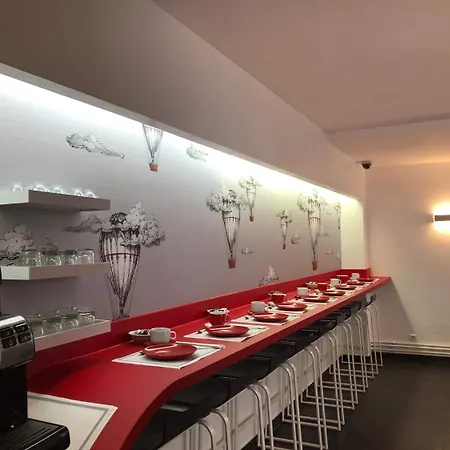 Hotel The Originals City, Lecourbe, Tour Eiffel