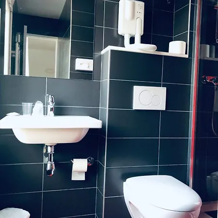 The Originals City, Lecourbe, Tour Eiffel Paris