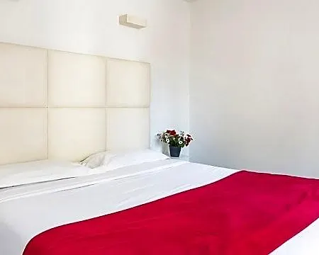 Alfred Lecourbe- Renove 3* Paris