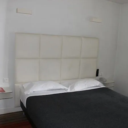 Ξενοδοχείο The Originals City, Lecourbe, Tour Eiffel