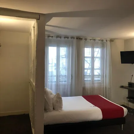 Hotel The Originals City, Lecourbe, Tour Eiffel