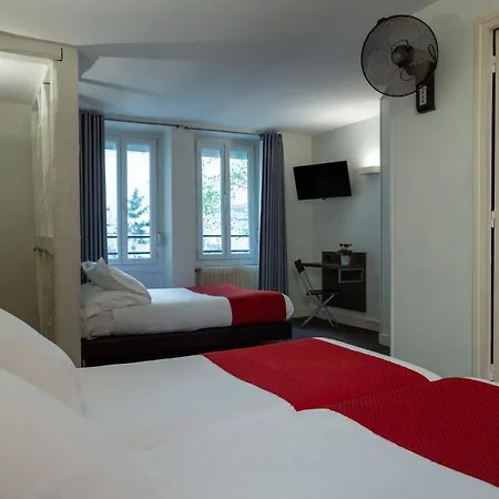 The Originals City, Lecourbe, Tour Eiffel Hotel Paris