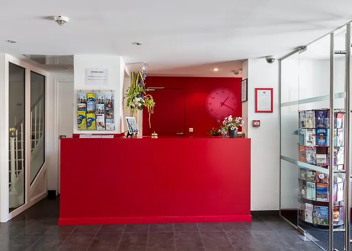 The Originals City, Lecourbe, Tour Eiffel Paris