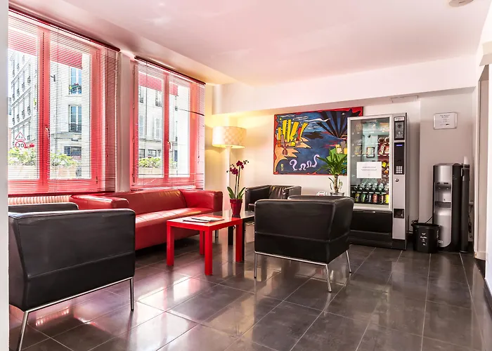 Hotel The Originals City, Lecourbe, Tour Eiffel Paris