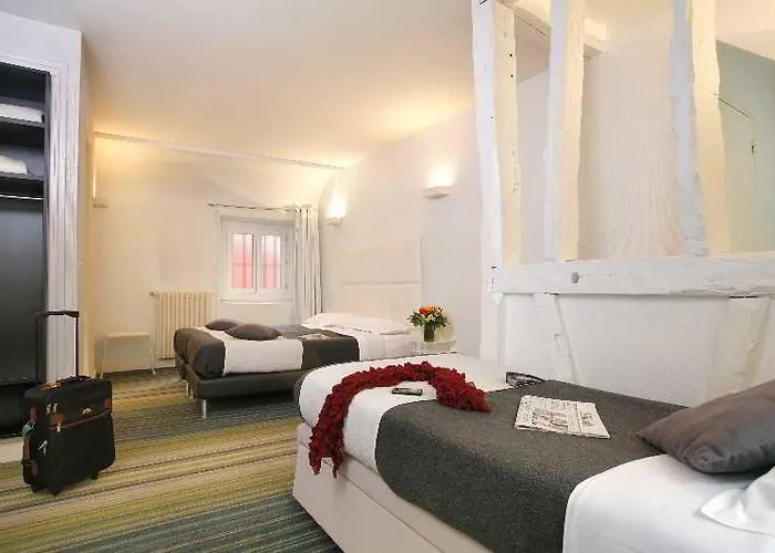 Hotel Lecourbe, Tour Eiffel