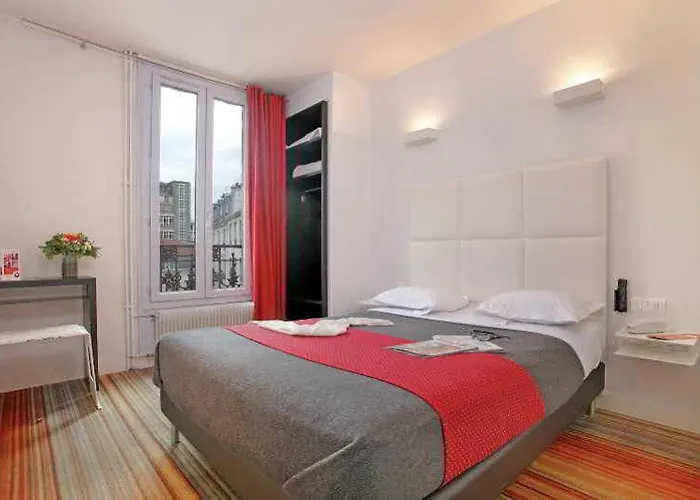 Hotel The Originals City, Lecourbe, Tour Eiffel