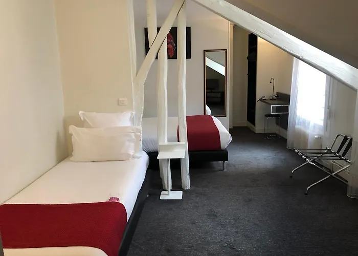 Hotel Lecourbe, Tour Eiffel 3*