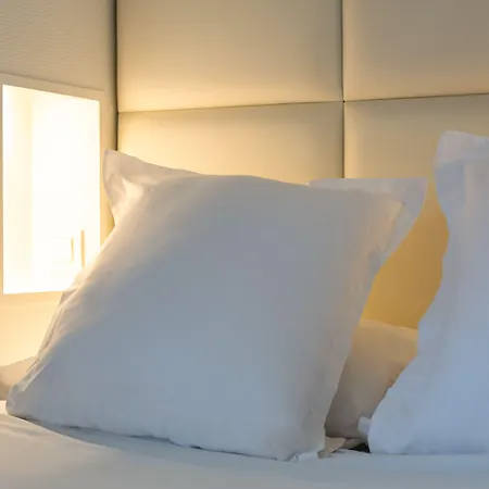 The Originals City, Lecourbe, Tour Eiffel 3*