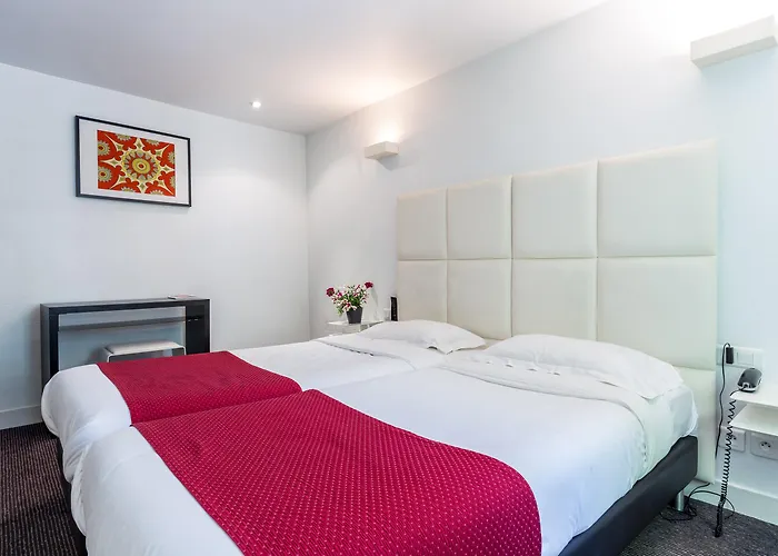 Lecourbe, Tour Eiffel Отель Париж