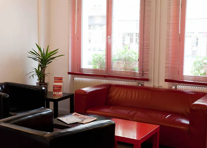 Отель Lecourbe, Tour Eiffel Париж