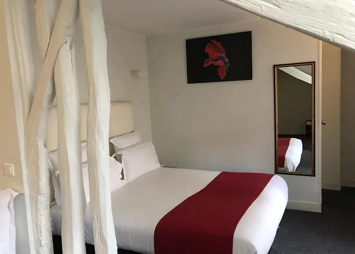 Lecourbe, Tour Eiffel 3*